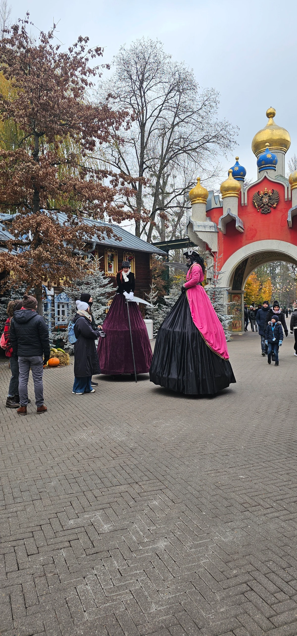 Europa Park - Hallowinter entertainment