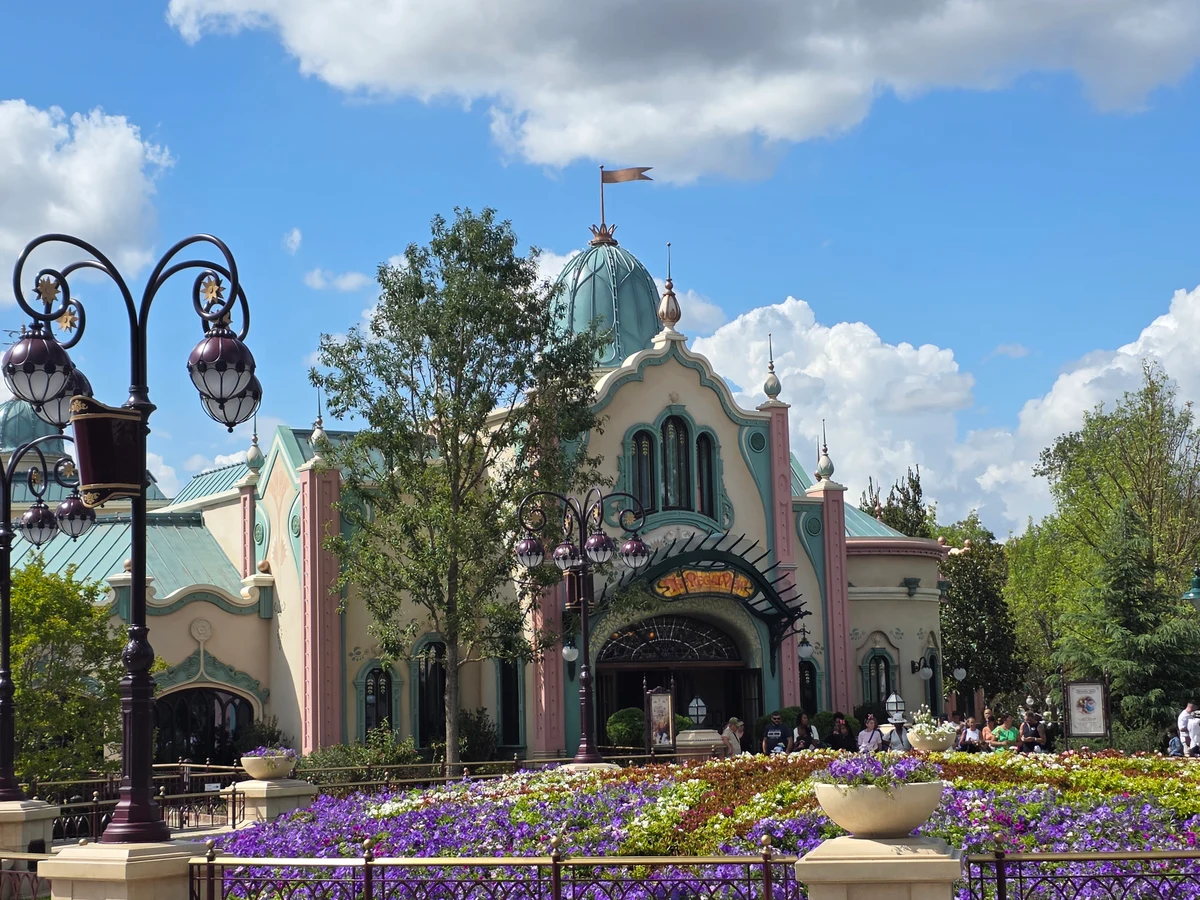 Disneyland Paris - Disney Adventure World - untitled (2)
