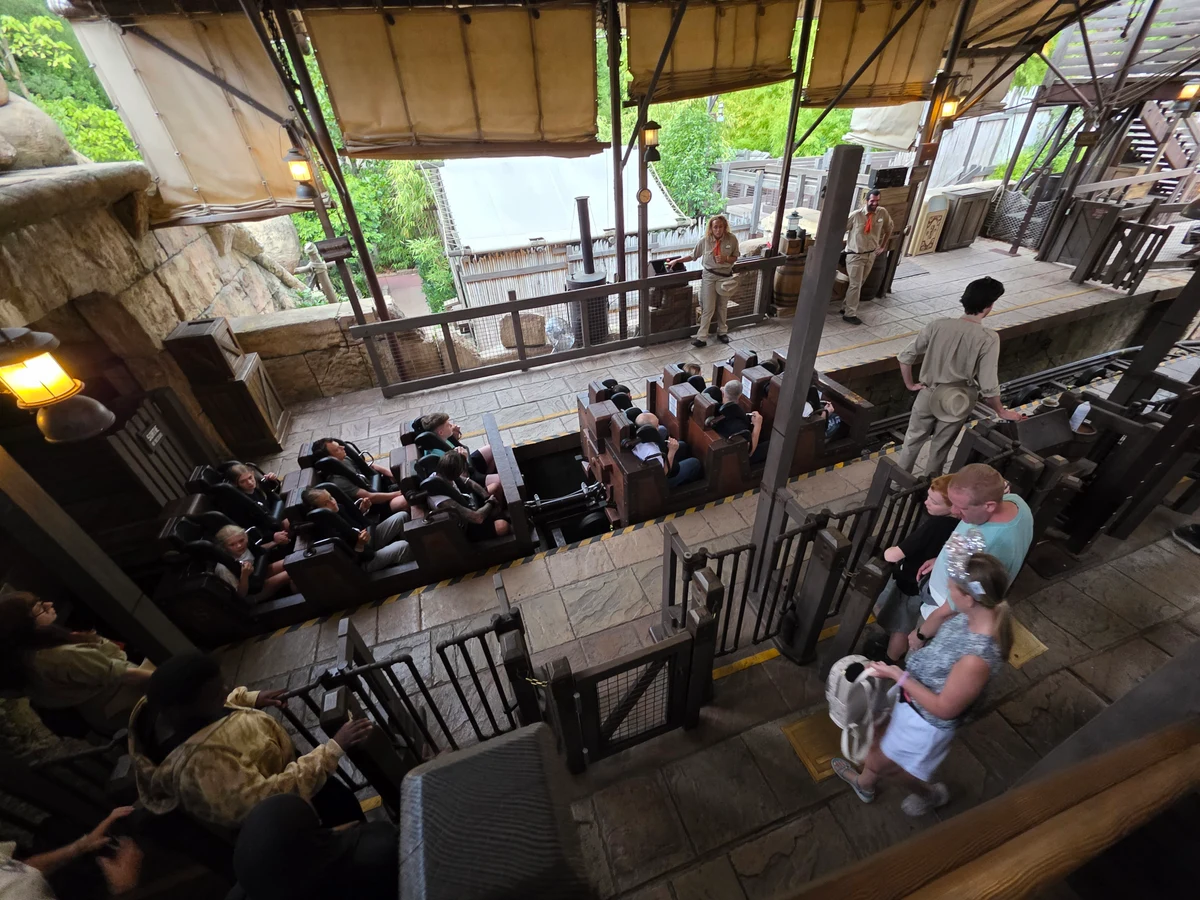 Disneyland Paris - Disneyland Park - Indiana Jones Station