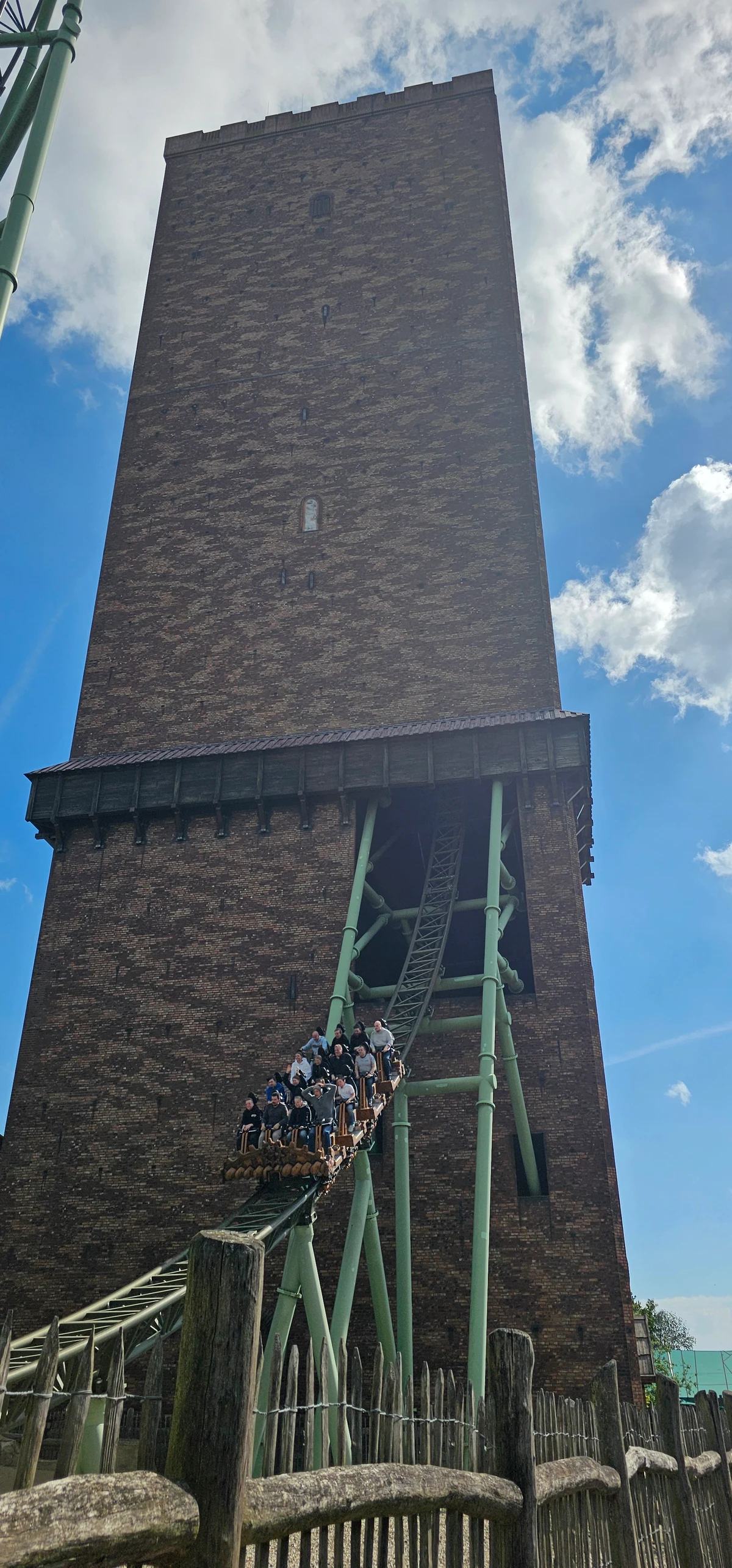 Hansa-Park - Schwur des Kärnan Tower and Drop