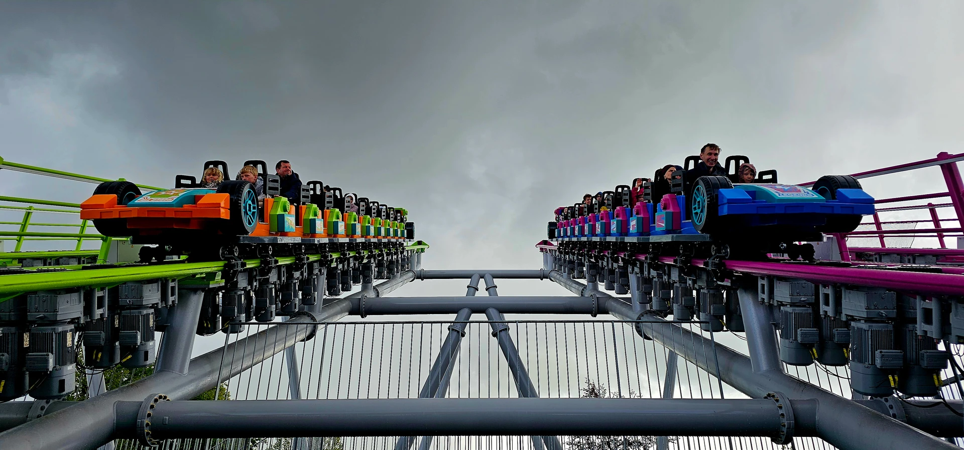 Minifigure Speedway