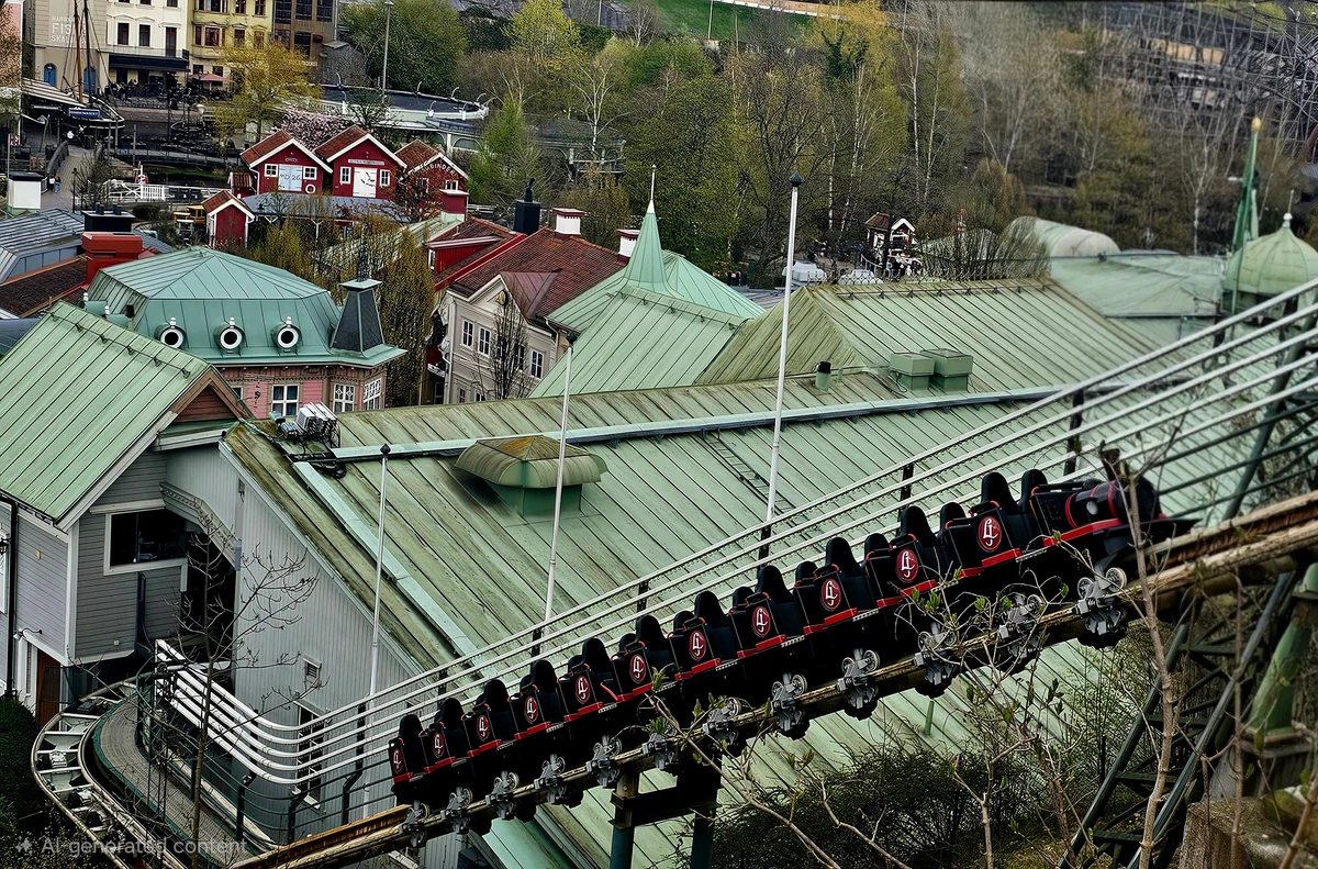 Liseberg - Lisebergbanan Chillin' after evacuation