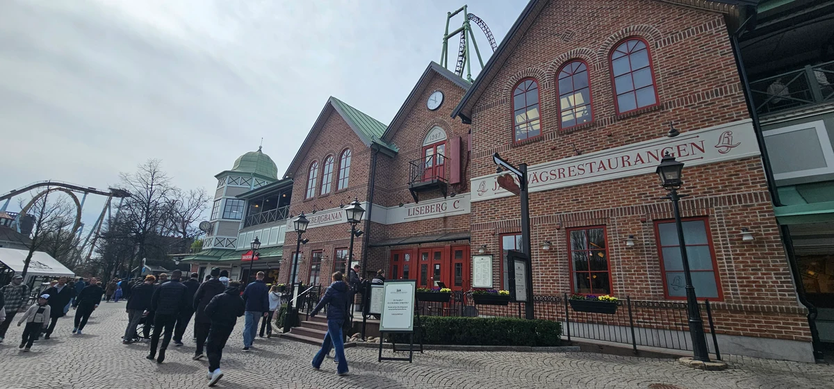 Liseberg - Lisebergbanan station building