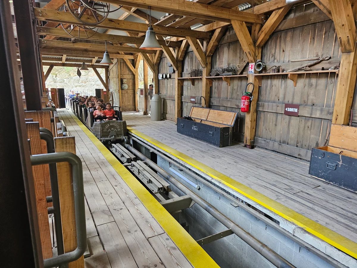 Mer de Sable - Silver Mountain station