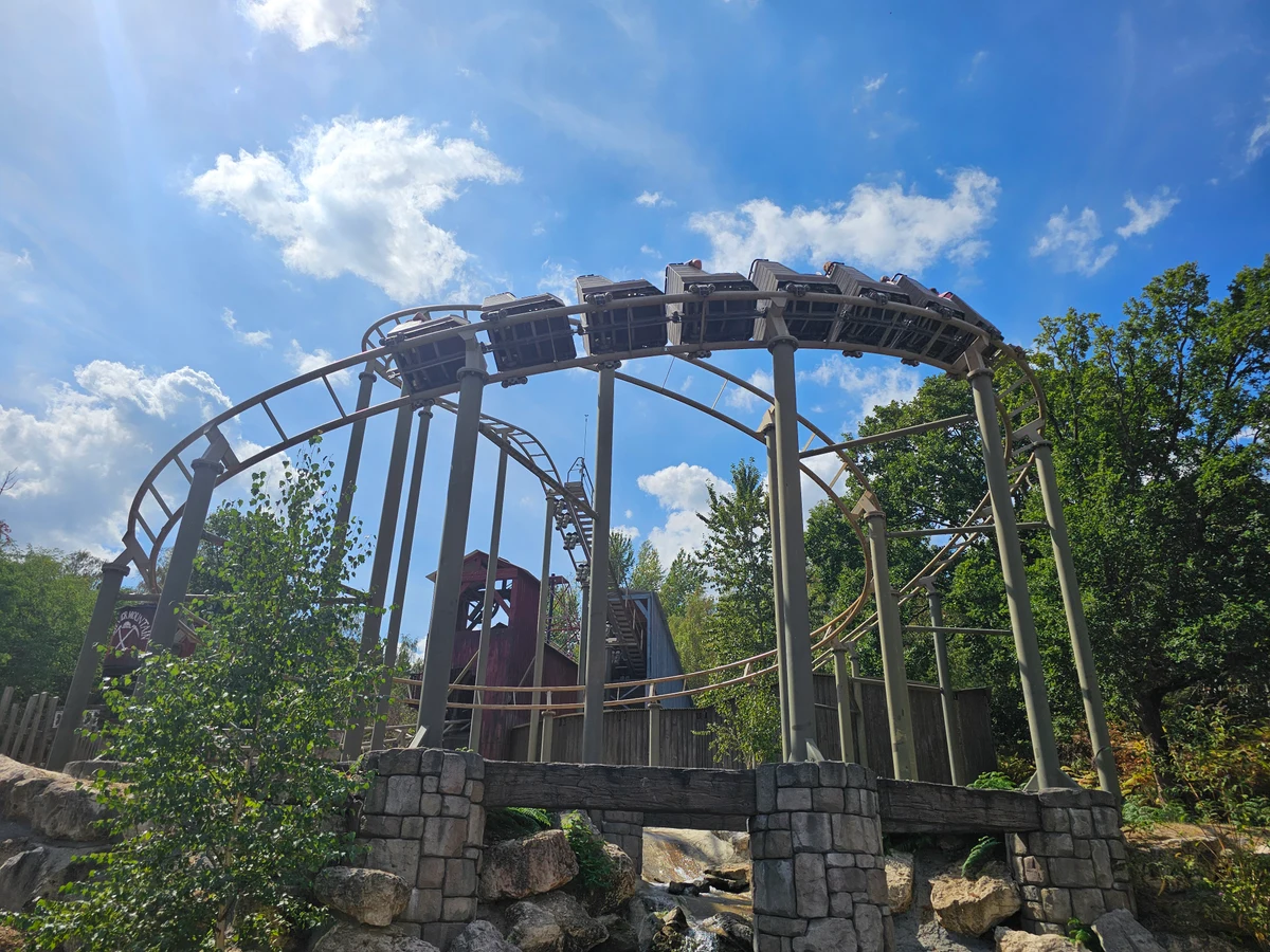 Coaster Depth