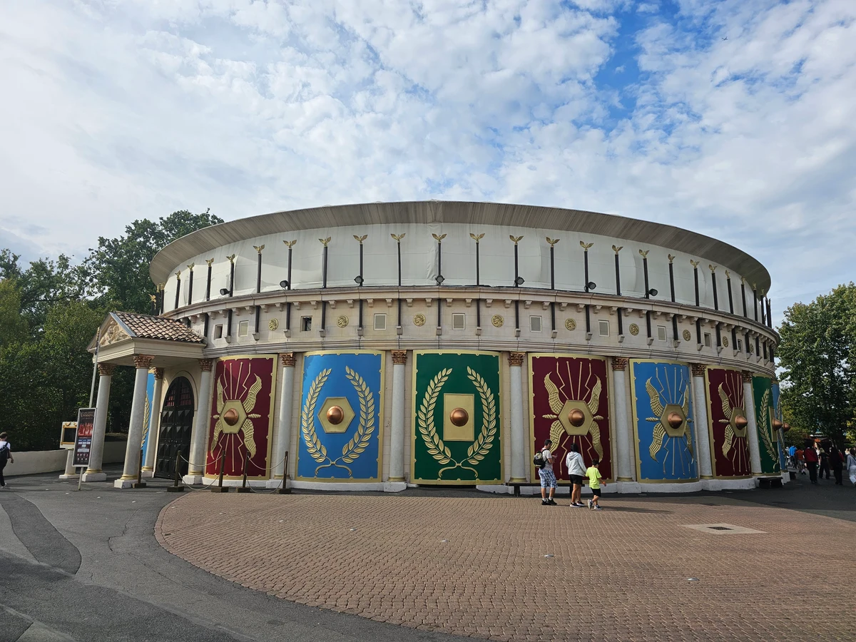 Parc Astérix - Les Arènes Romaines
